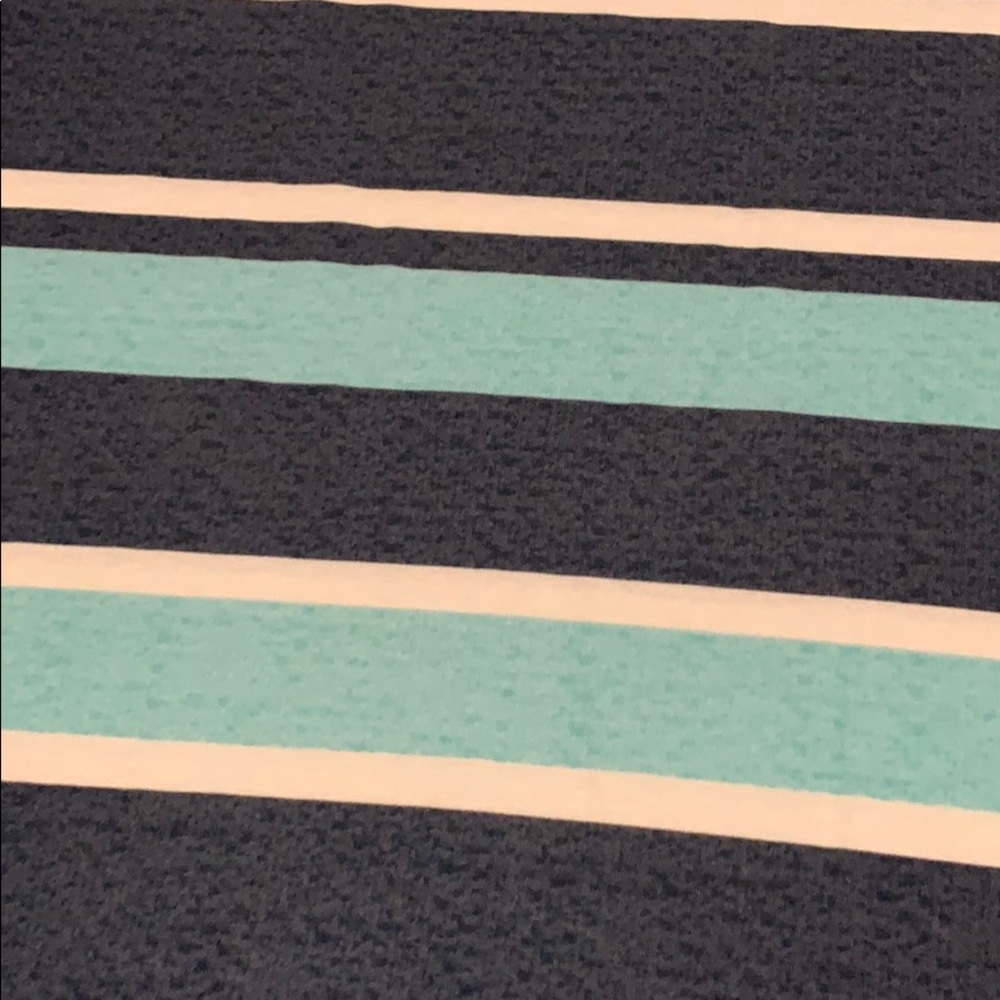 LulaRoe Melissa top - Picture 2 of 3